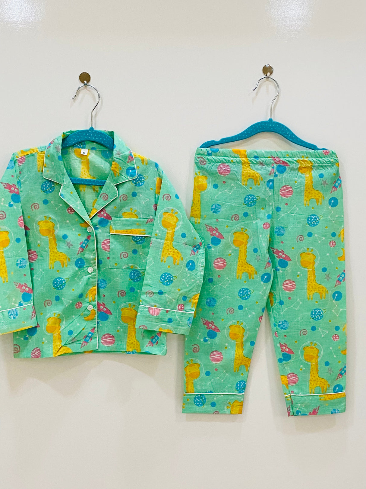 Green Giraffe Kids Night Suit Set