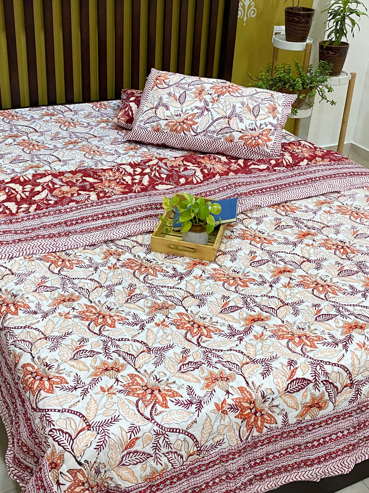 Rustic Red Floral Cotton Bedsheet & Quilt Set