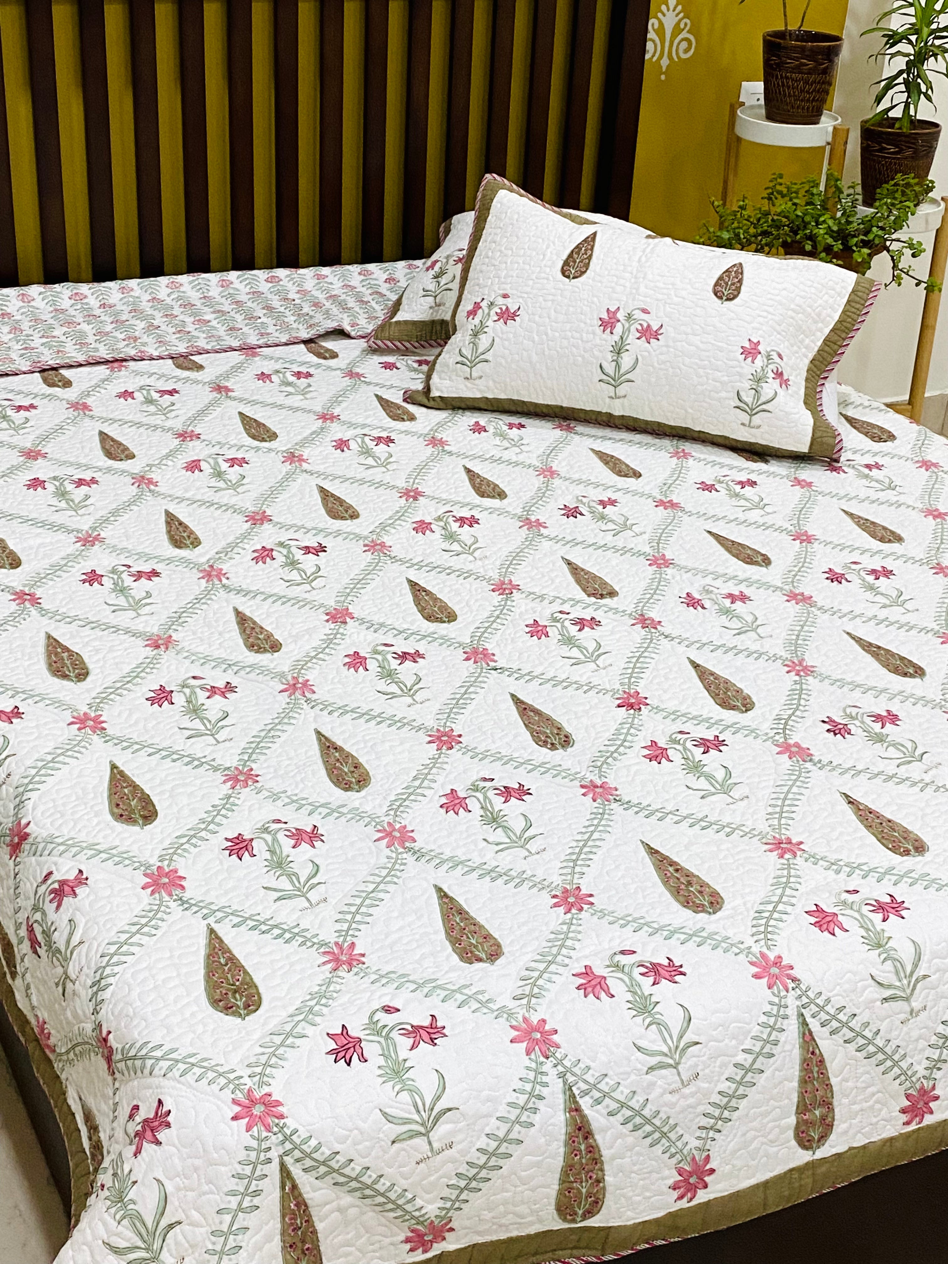 Quilted Blockprint REVERSIBLE Mulmul Bedcover- Double Size (90*108 inches)