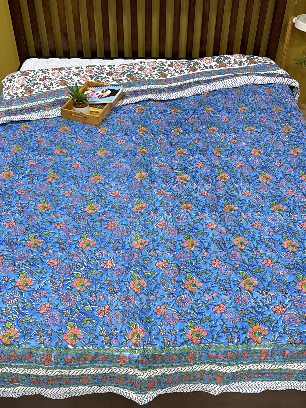 indian-handcrafted-queen-quilt-with-floral-layout