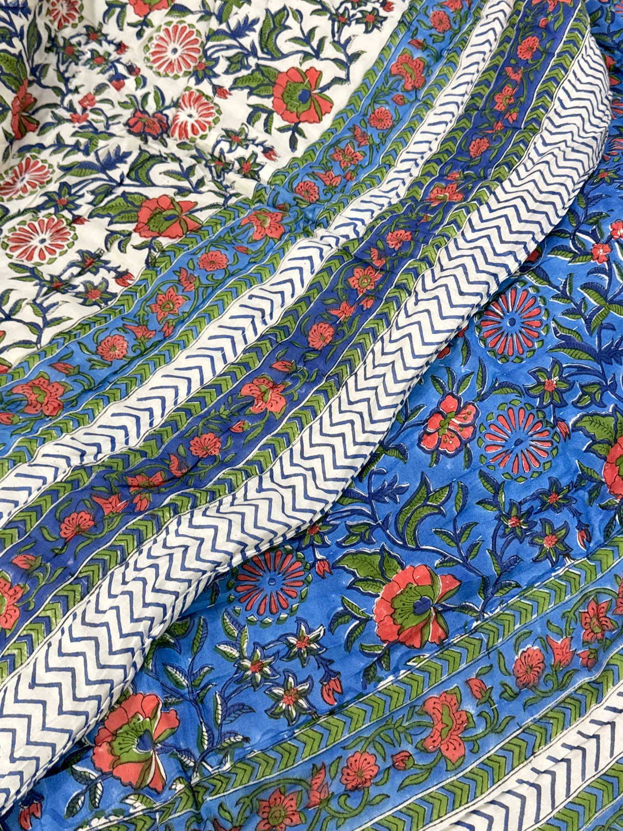 jaal-design-handblock-queen-size-quilt