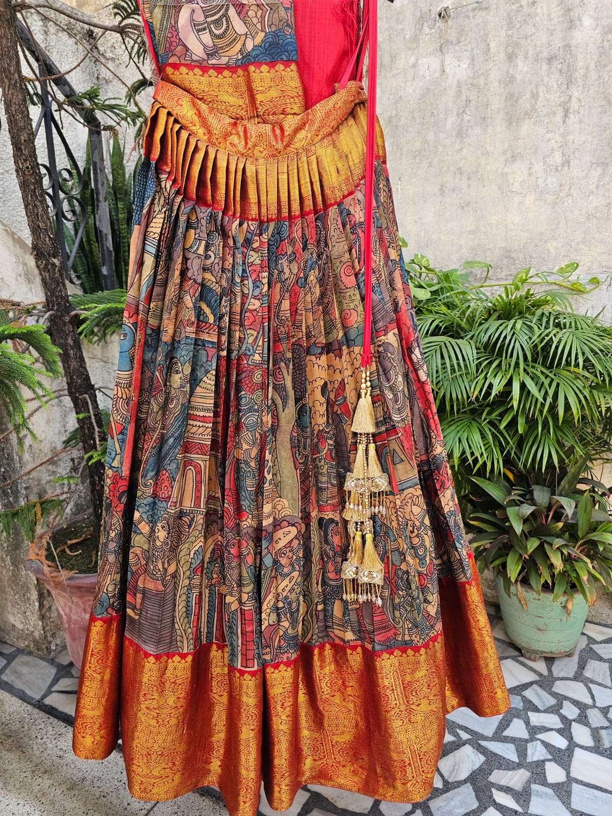Mythological Theme Kanchi Pattu Kalamkari Lehenga with Georgette Bandhani Dupatta