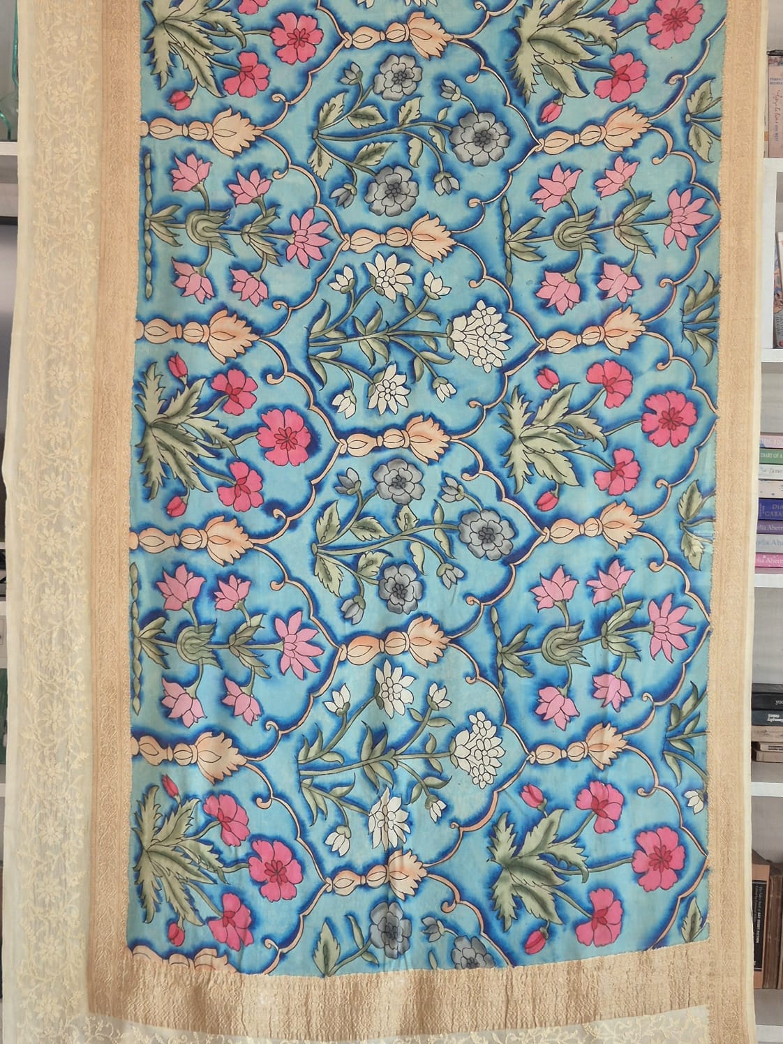 karigari-guldasta-pure-banarasi-georgette-kalamkari-saree-with-lucknow-hand-chikankari