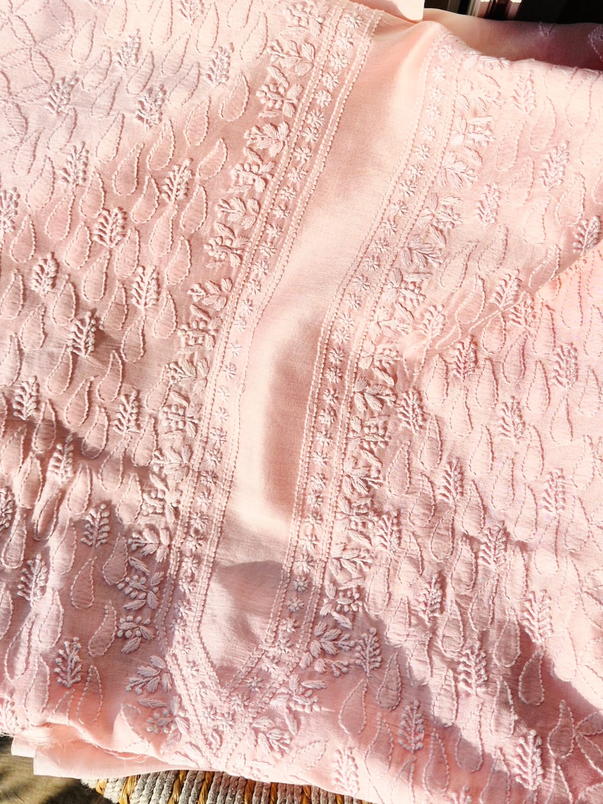 karrigari-chikankari-mulmul-mens-unstitched-fabric-gents-kurta