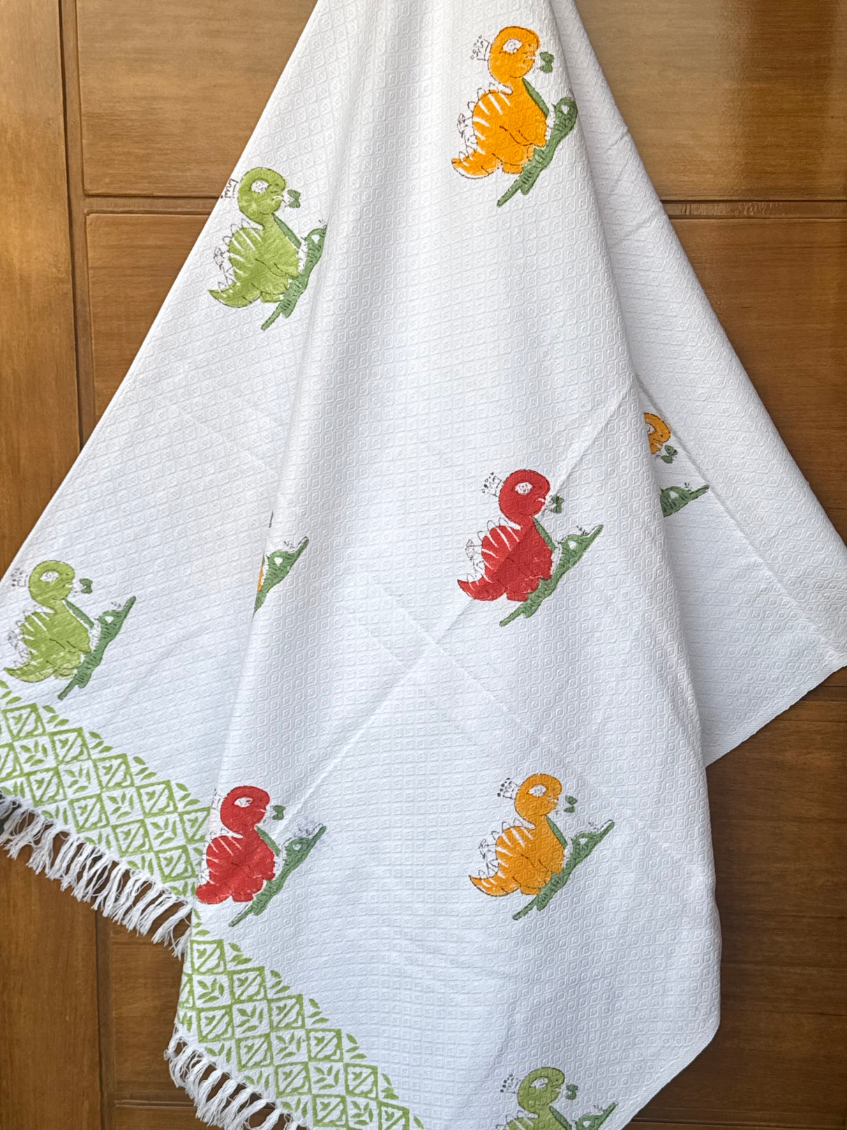 kids-cotton-towel-with-dino-design
