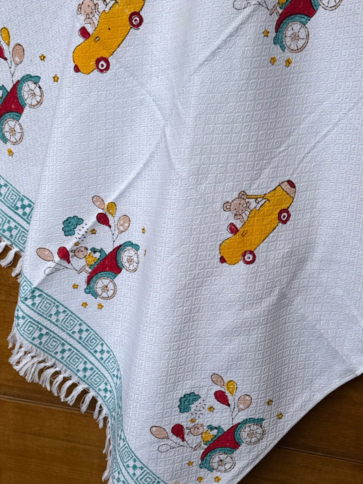 kids-towel-with-cute-car-and-cycle-theme