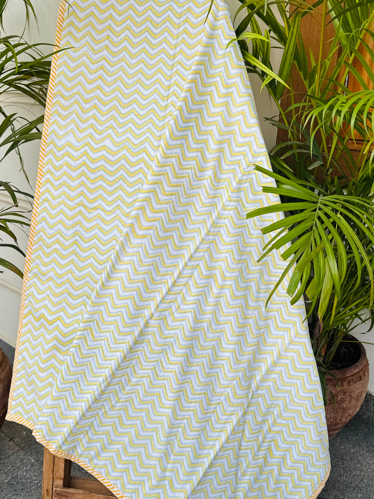 cozy flannel reversible cotton blanket giraffe design for toddlers