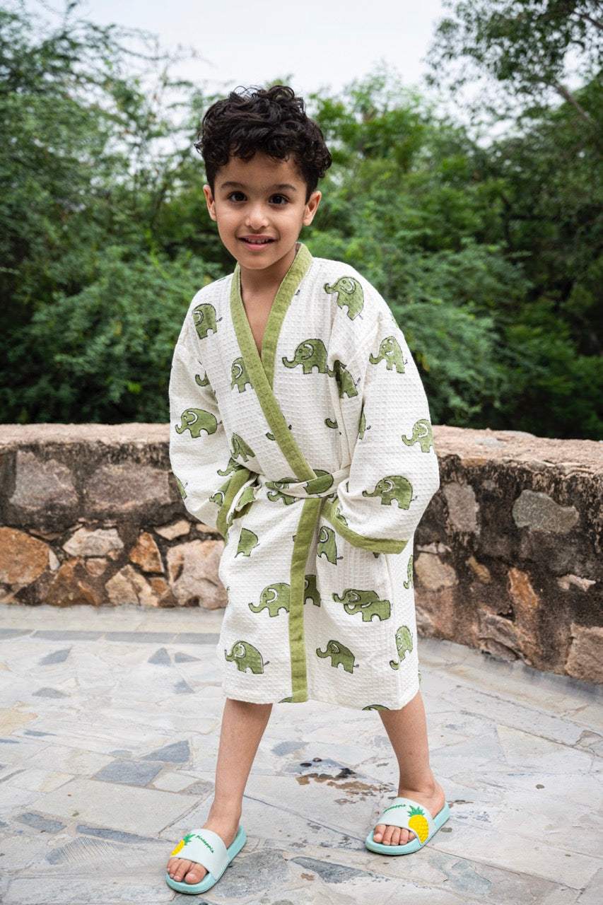 block printed waffle cotton kids bathrobe customized with name embroidery for gifting and reseller bulk supply in Portugal and Vietnam