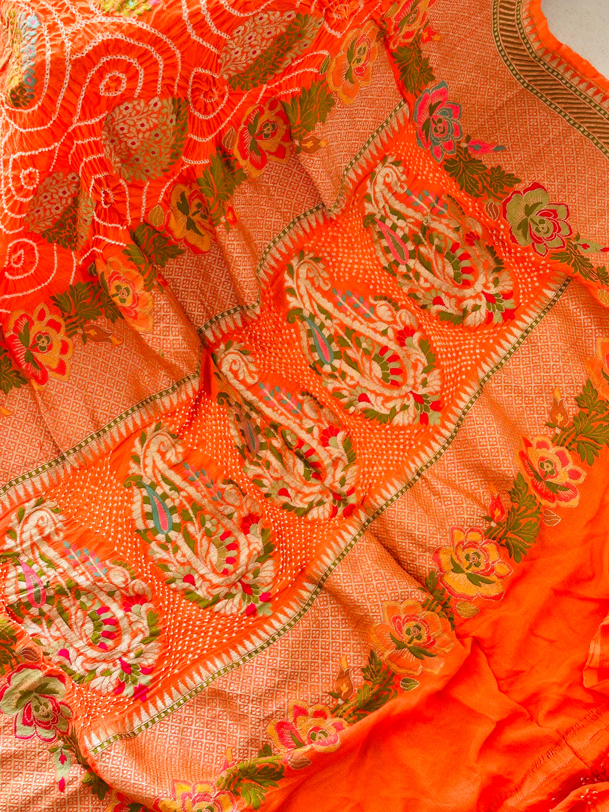 latest-handloom-bandhani-georgette-saree