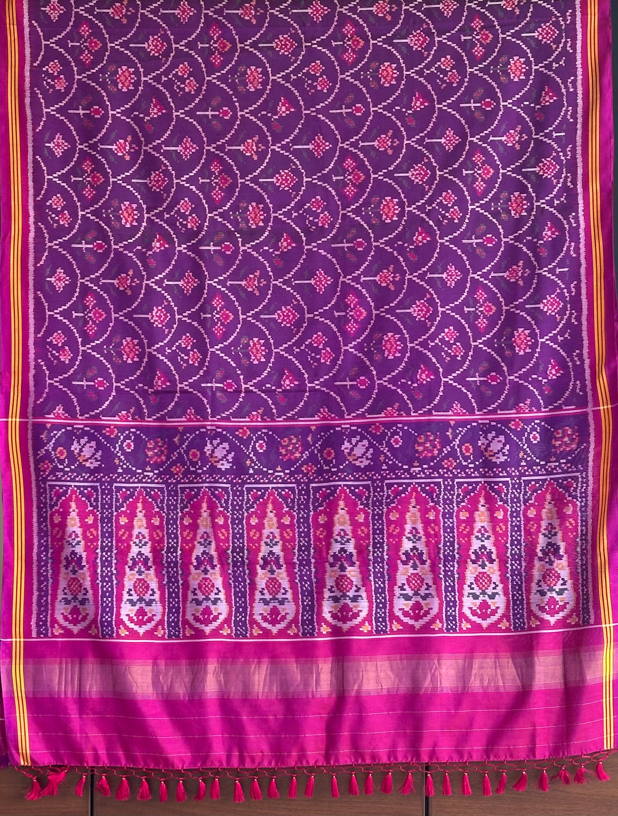 legacy-mulberry-silk-ikat-patola-saree