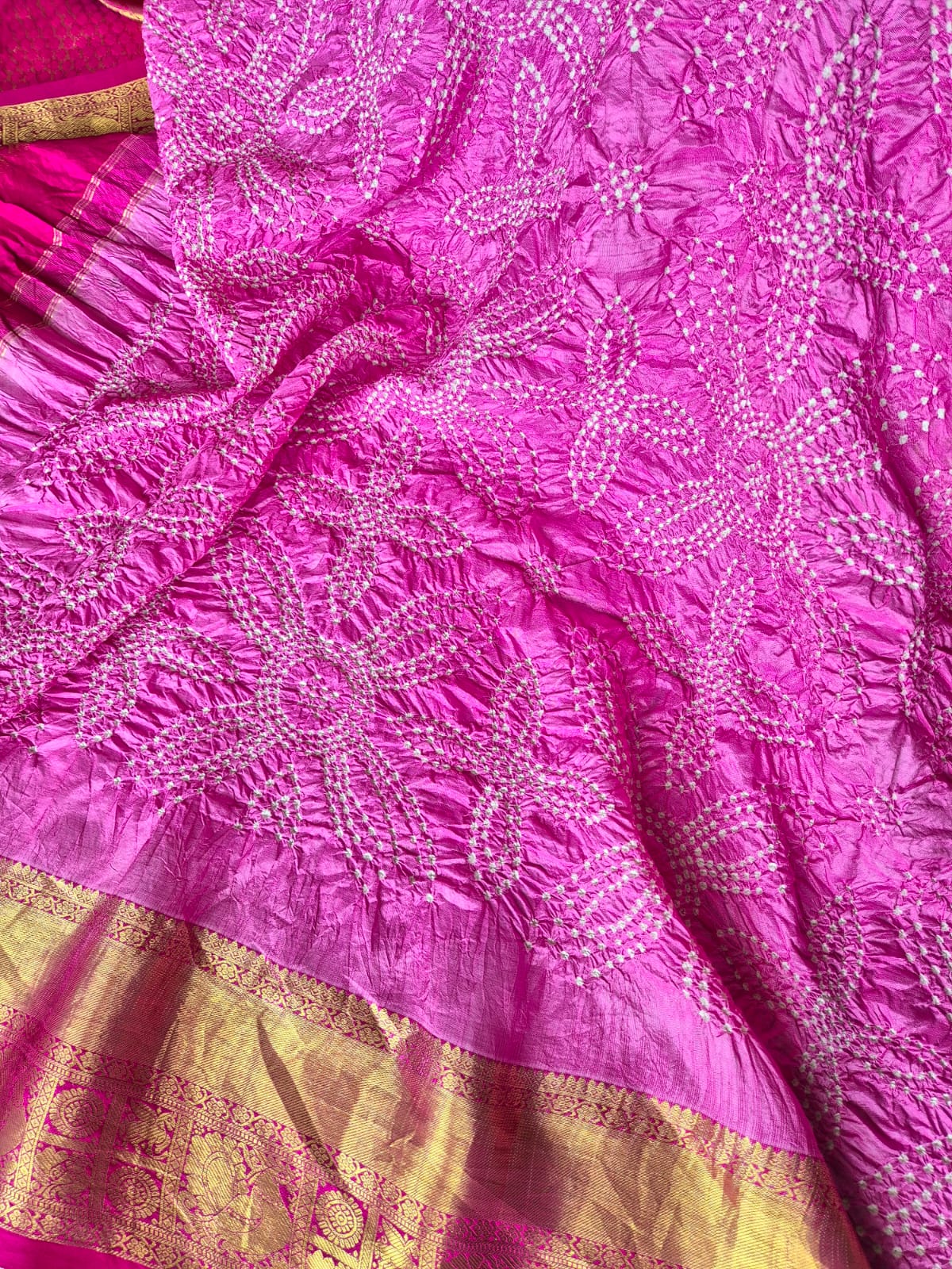 Gul-Bandh - Light and Dark Pink Kanjivaram Silk Floral Bandhani Dupatta