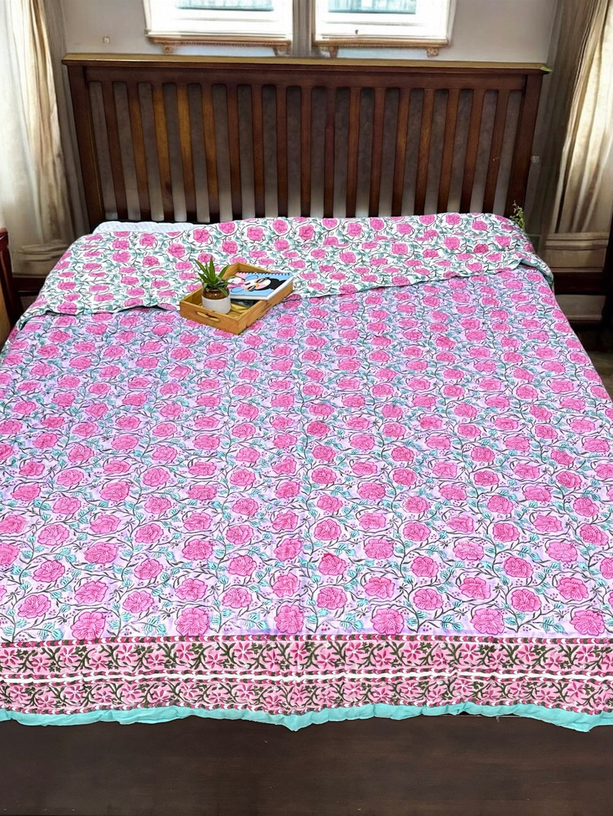 lightweight-cotton-quilt-with-printed-floral-panels