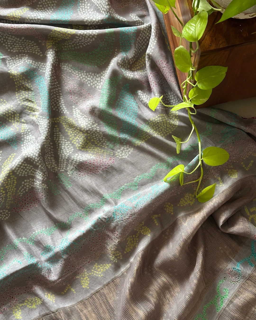 lightweight-munga-silk-bandhani-saree