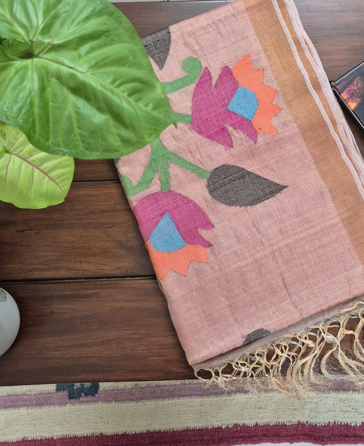 lotus-legacy-handloom-tussar-tissue-jamdani-saree