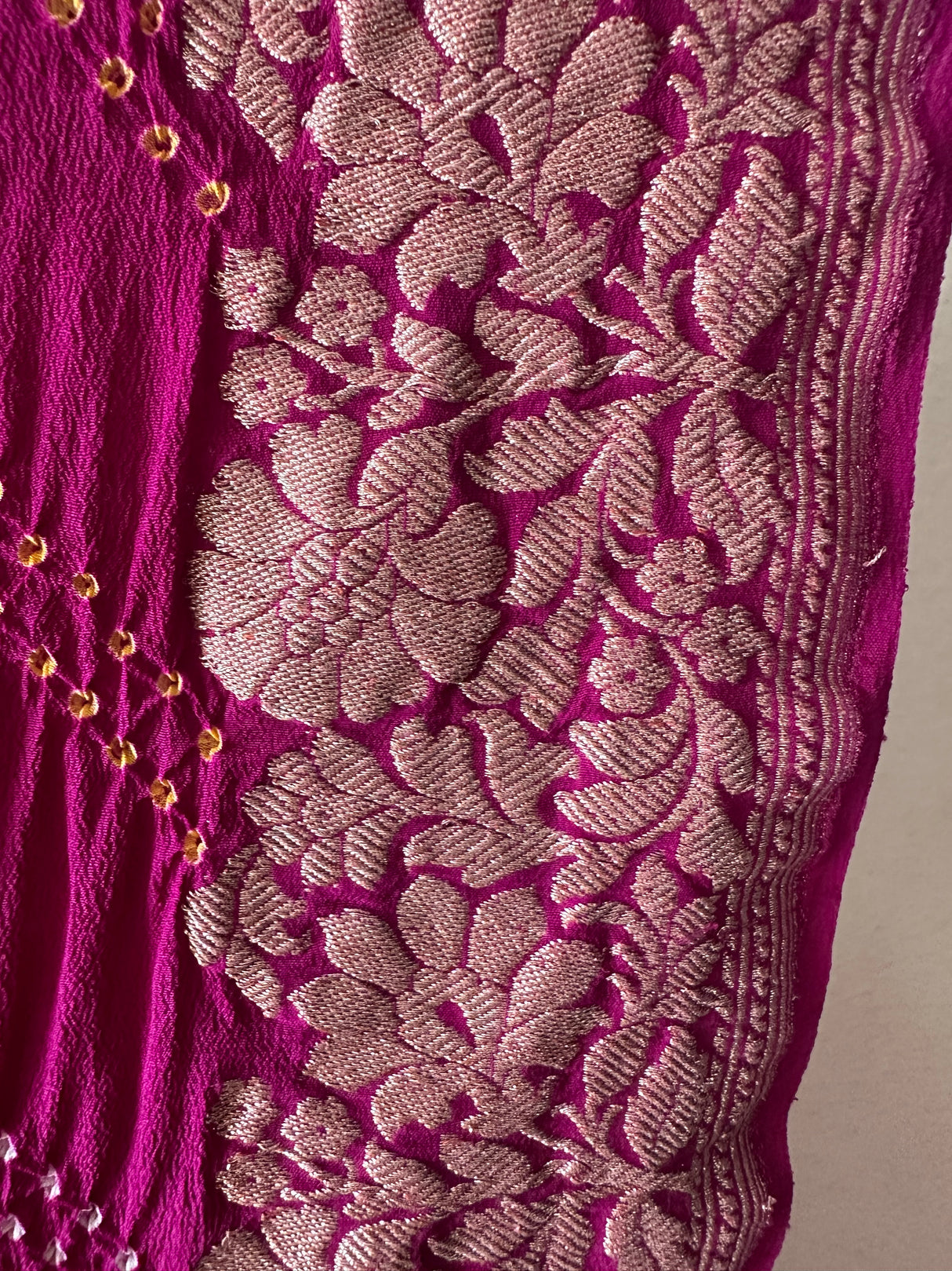 luxury-magenta-bandhani-pure-banarasi-georgette