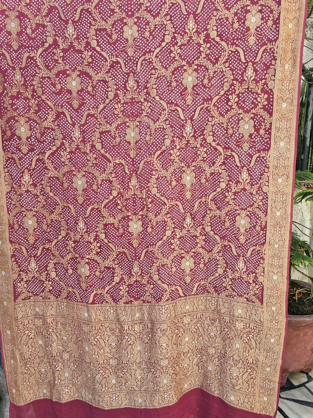 Deep Mauve Exclusive Handloom Pure Banarsi Georgette Bandhani Saree