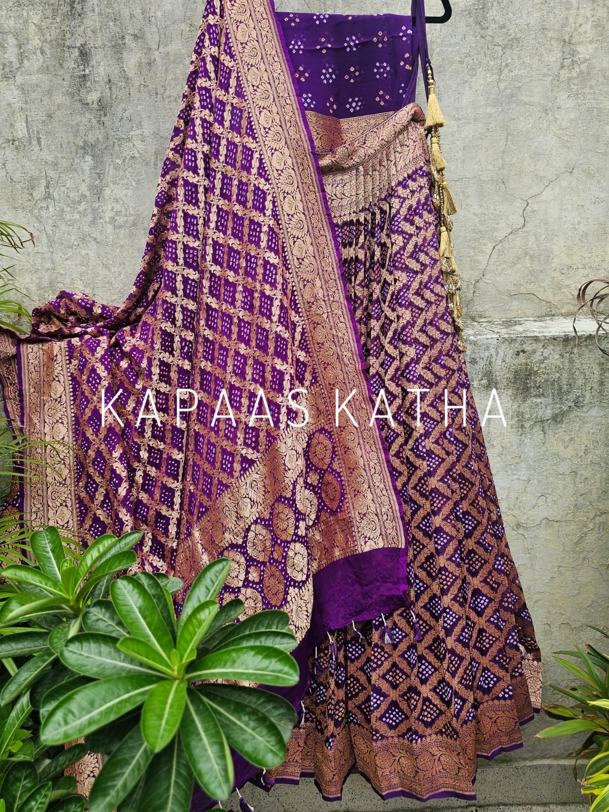 mesmerizing-purple-pure-banarsi-georgette-bandhani-lehenga