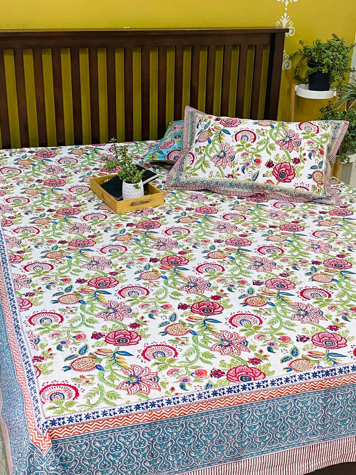 mixed-flower-double-cotton-bedsheet-side-view