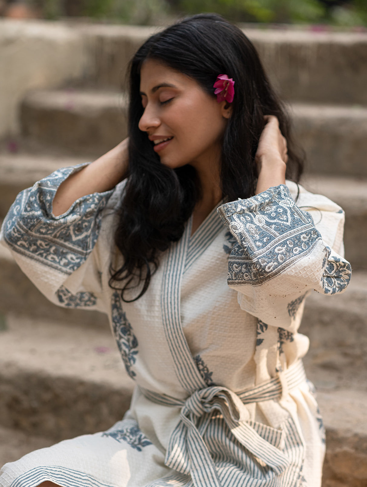 mughal-floral-cotton-waffle-bathrobe-side-view