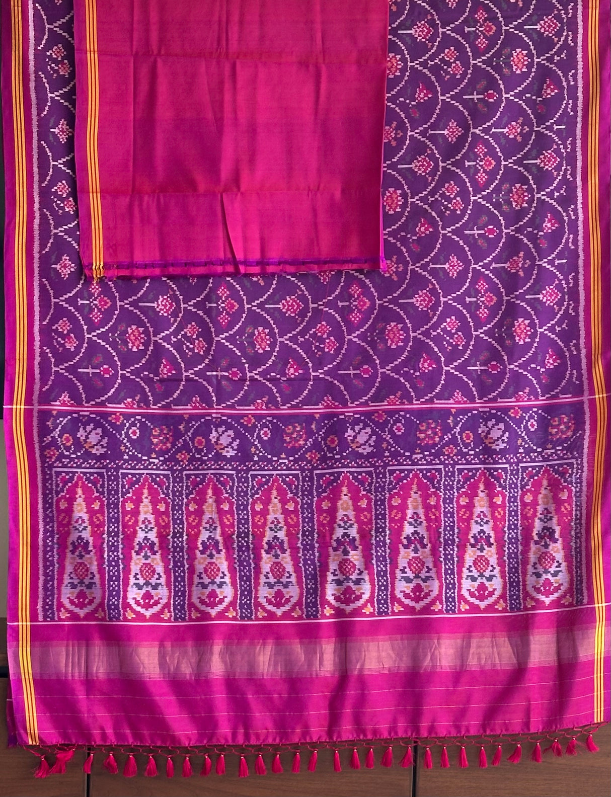 mulberry-silk-ikat-patola-saree