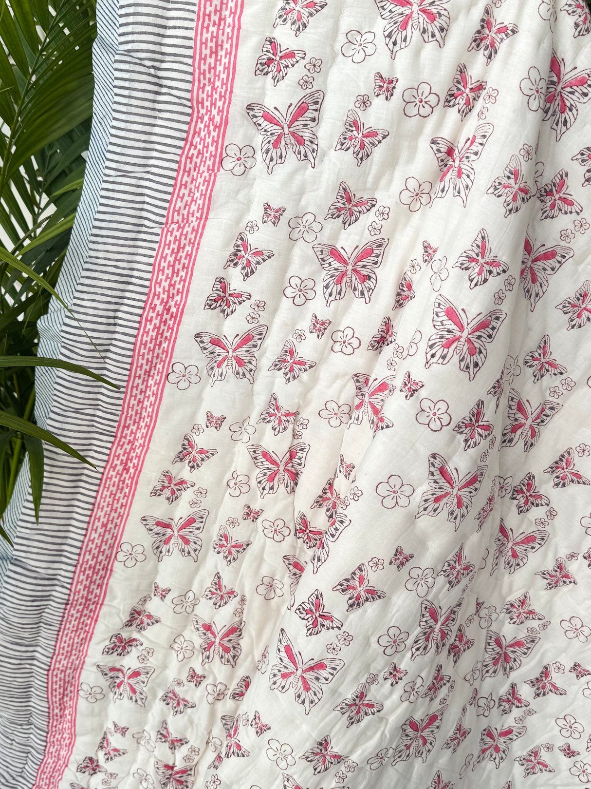 dual-colored-butterfly-kids-quilt-in-jaipur-handblock-print-for-export-to-usa-and-singapore