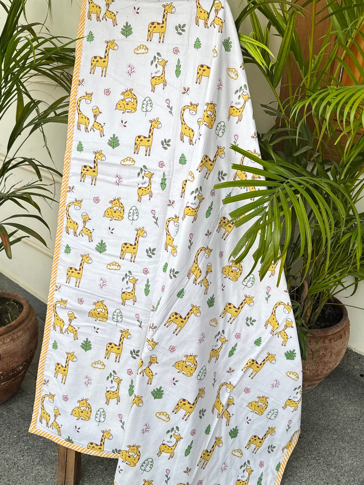 international boutique supply baby dohar cotton giraffe print