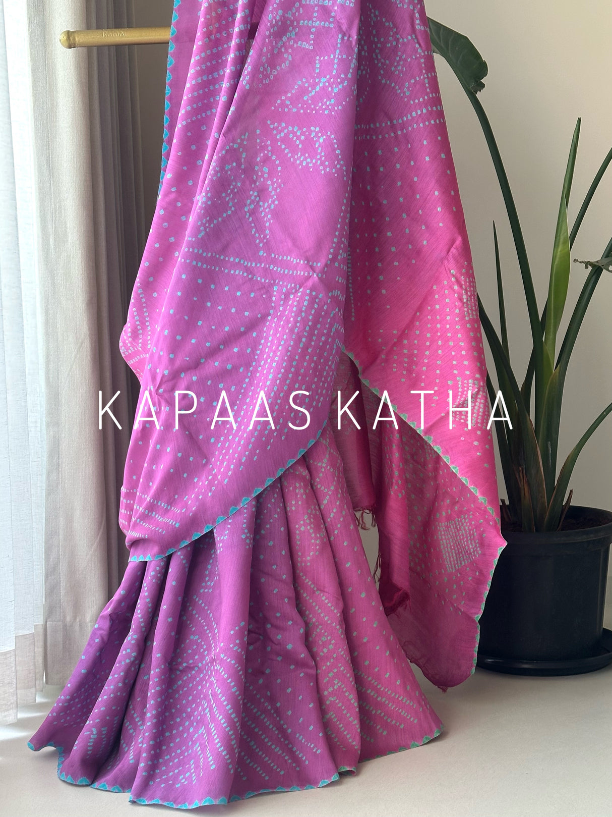 munga-silk-bandhani-saree-mridu-luxe