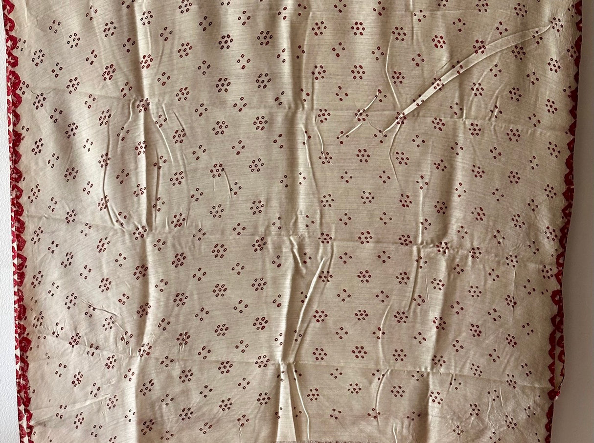 Muted Grace Munga Silk Bandhani Saree with Red Bandhej