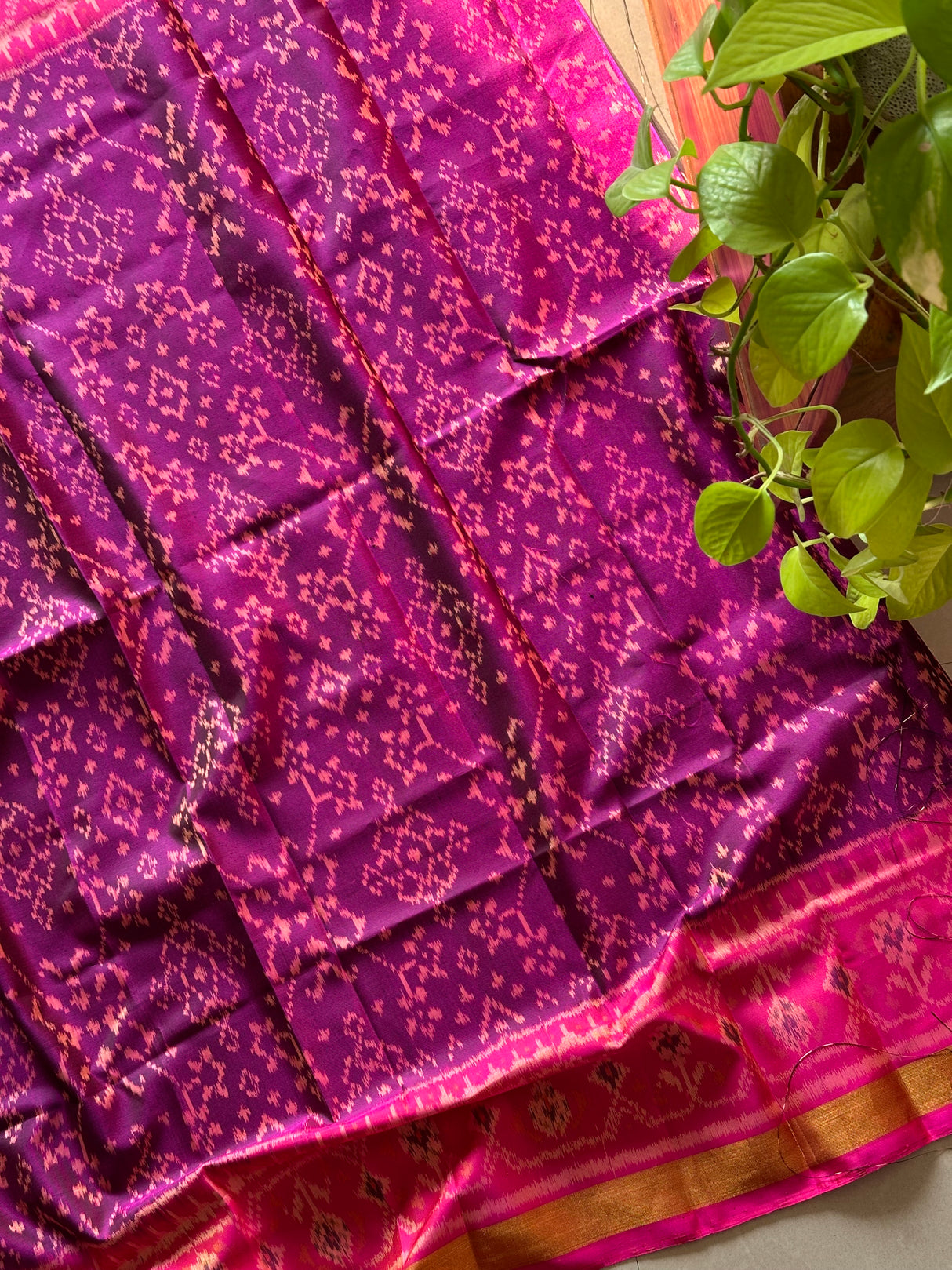 navratna-single-ikat-patola-silk-blouse-fabric