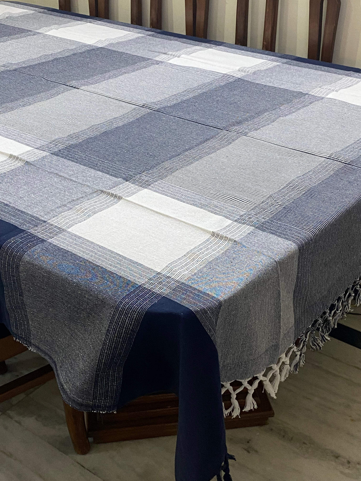 navy-blue-woven-cotton-table-cloth-6-seater-full-view
