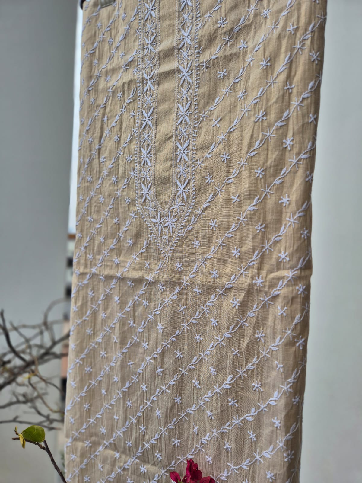 nazm-lucknow-chikankari-tissue-mens-kurta-fabric
