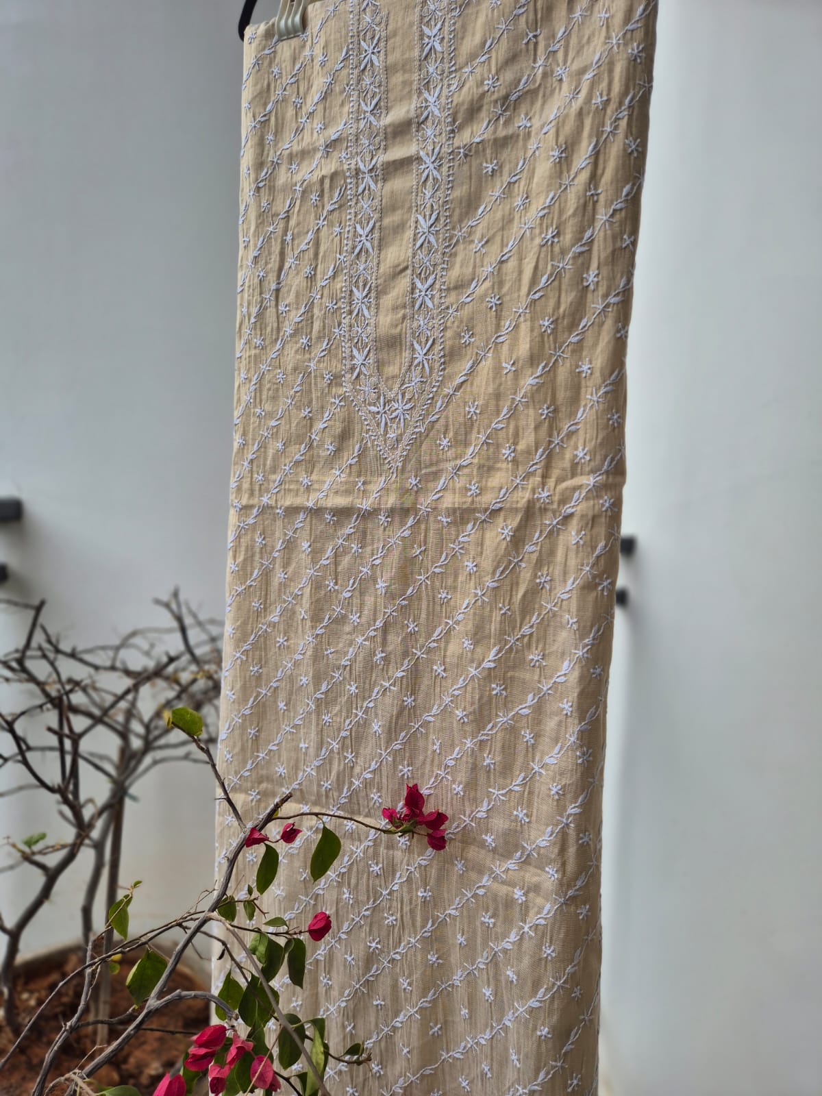 nazm-lucknow-chikankari-tissue-mens-kurta-fabric