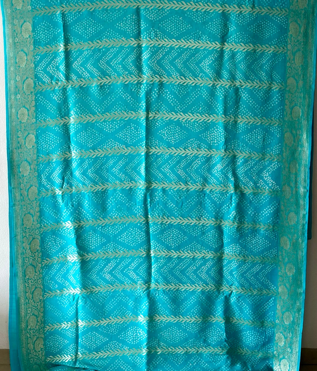 neel-tara-handloom-munga-silk-bandhani-saree