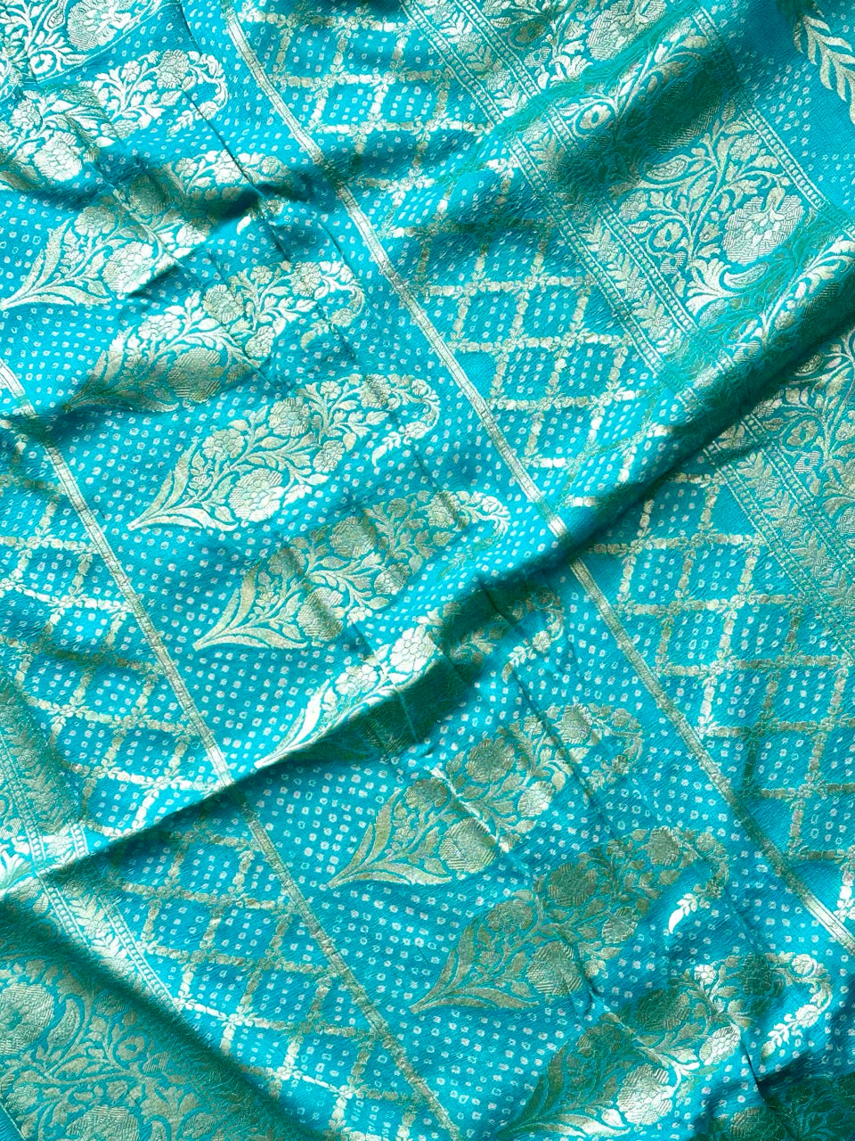neel-tara-handloom-munga-silk-bandhani-saree