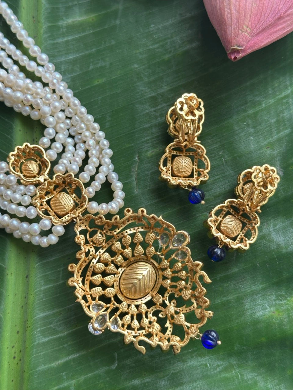 neelratna-polki-pearl-set-handcrafted-92-5-silver-and-earrings-set