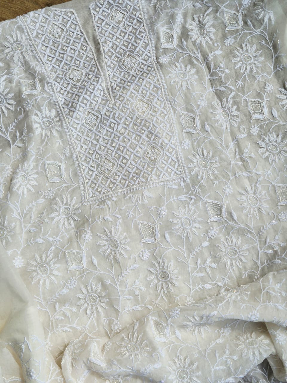 neerja-chikankari-chanderi-mul-unstitched-suit-set