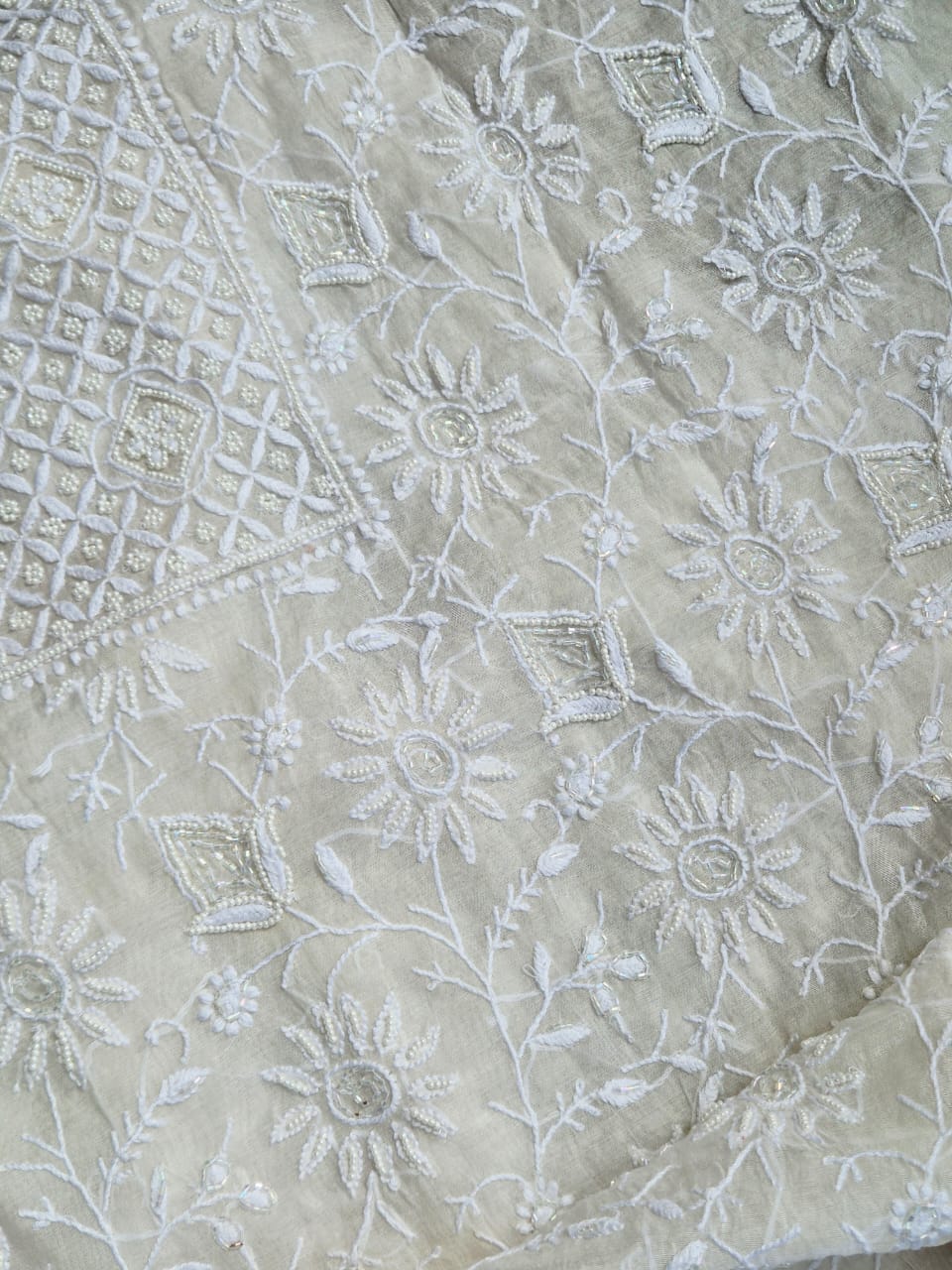 neerja-chikankari-chanderi-mul-unstitched-suit-set