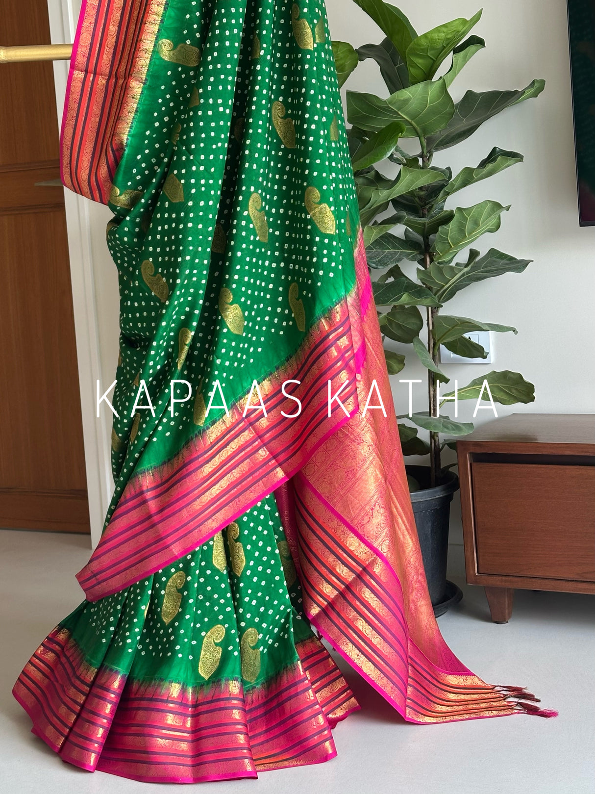 new-festive-scarlet-bandhani-kanjivaram-silk-handloom-saree