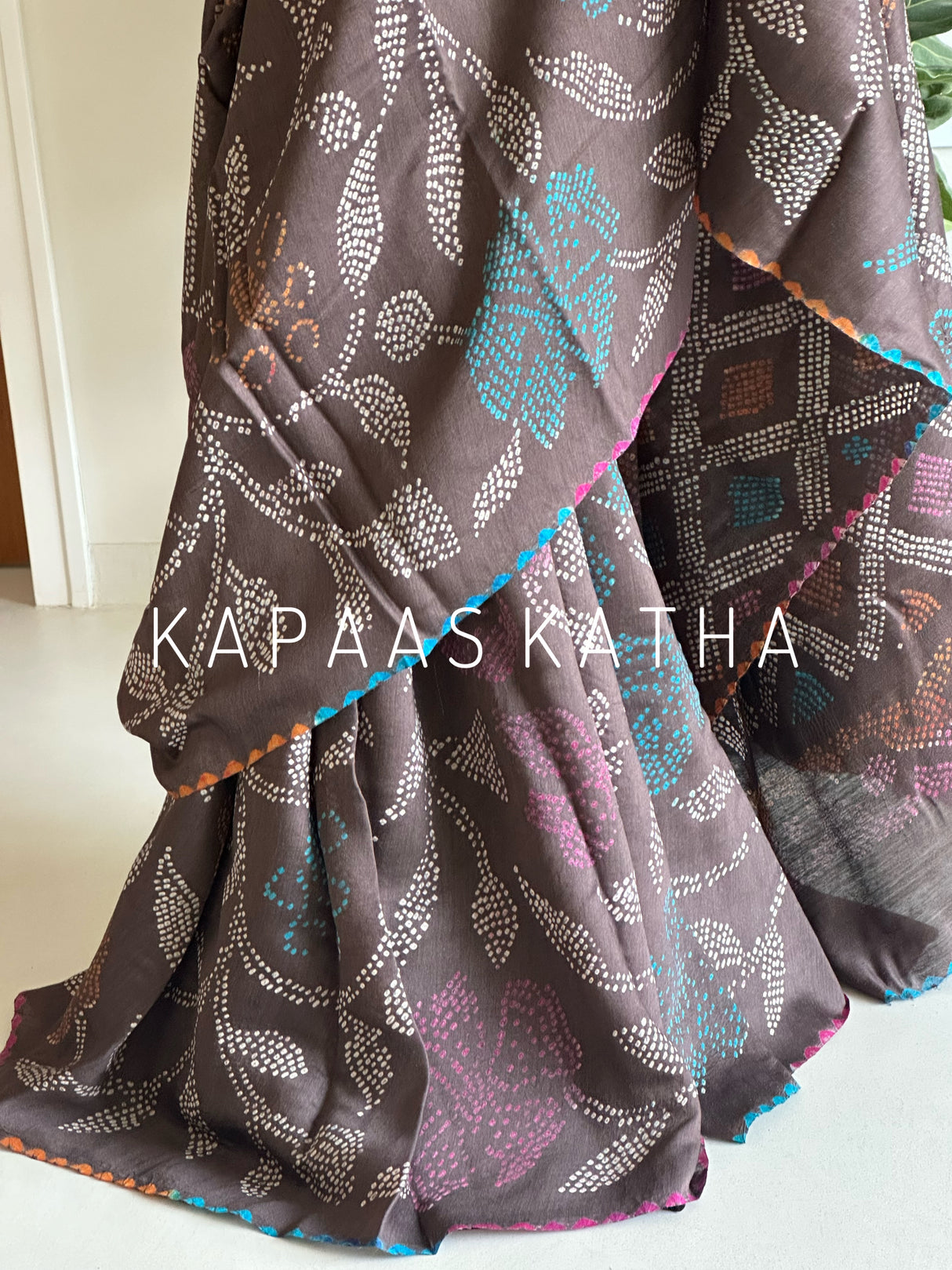 ochre-luxe-heritage-bandhani-munga-silk-saree