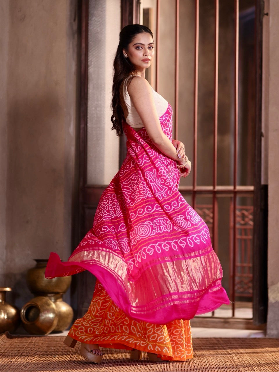 ombre-orange-pink-amba-daal-gajji-silk-bandhani-saree