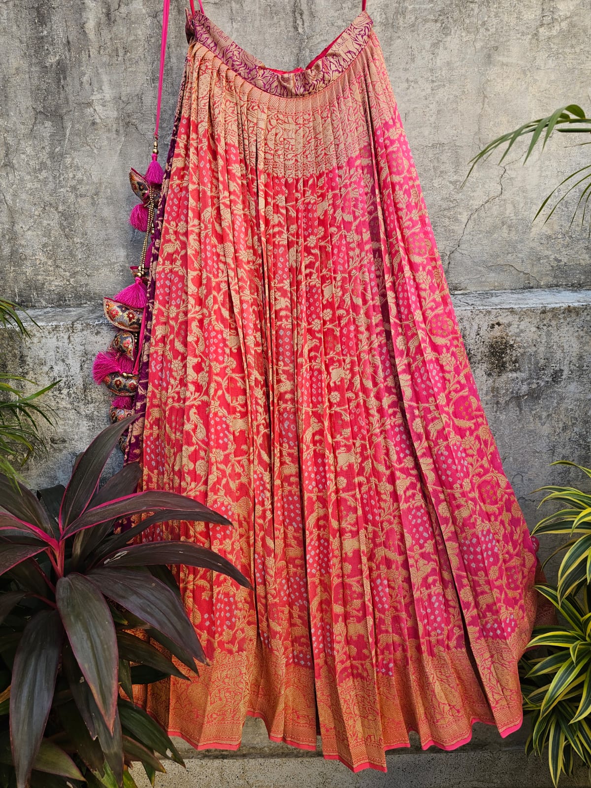ombre-shaded-banarsi-georgette-bandhani-lehenga