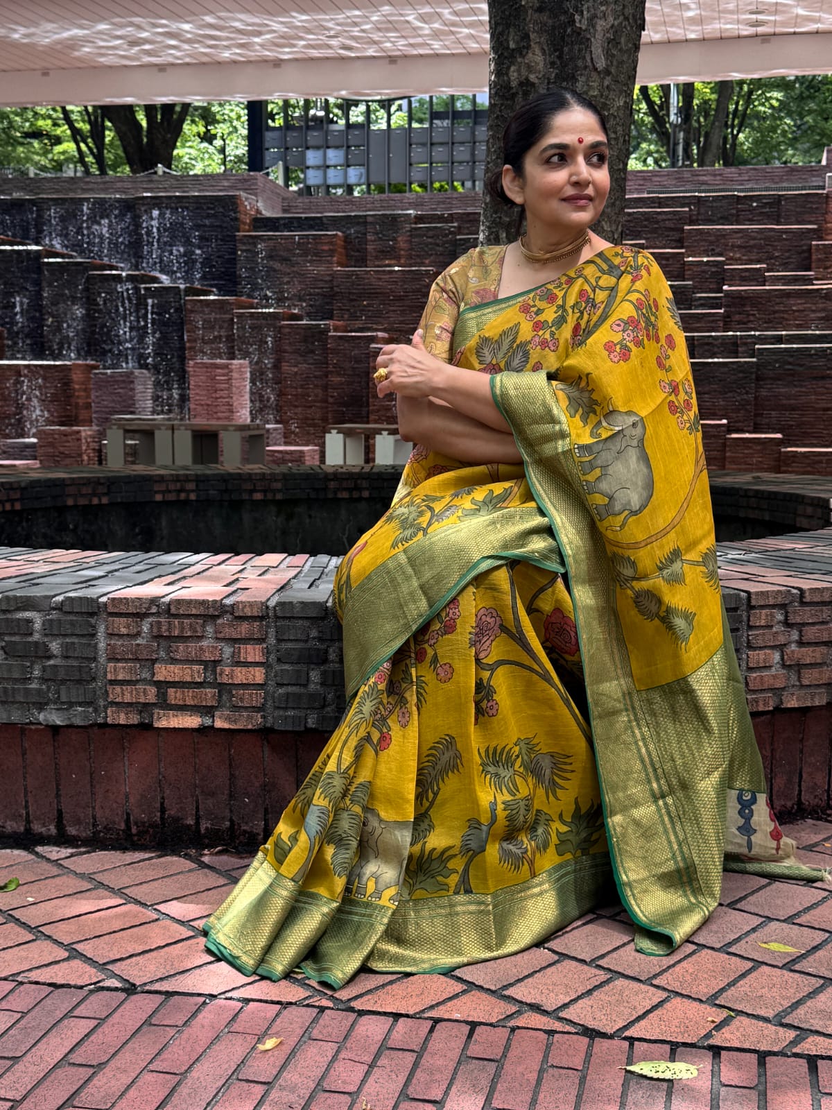 organza-jungle-theme-yellow-green-kalamkari-saree
