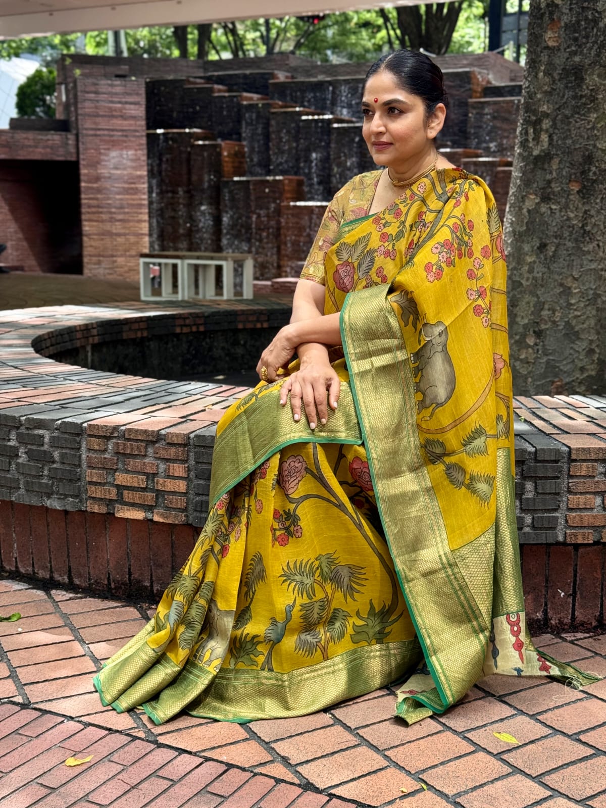 organza-jungle-theme-yellow-green-kalamkari-saree