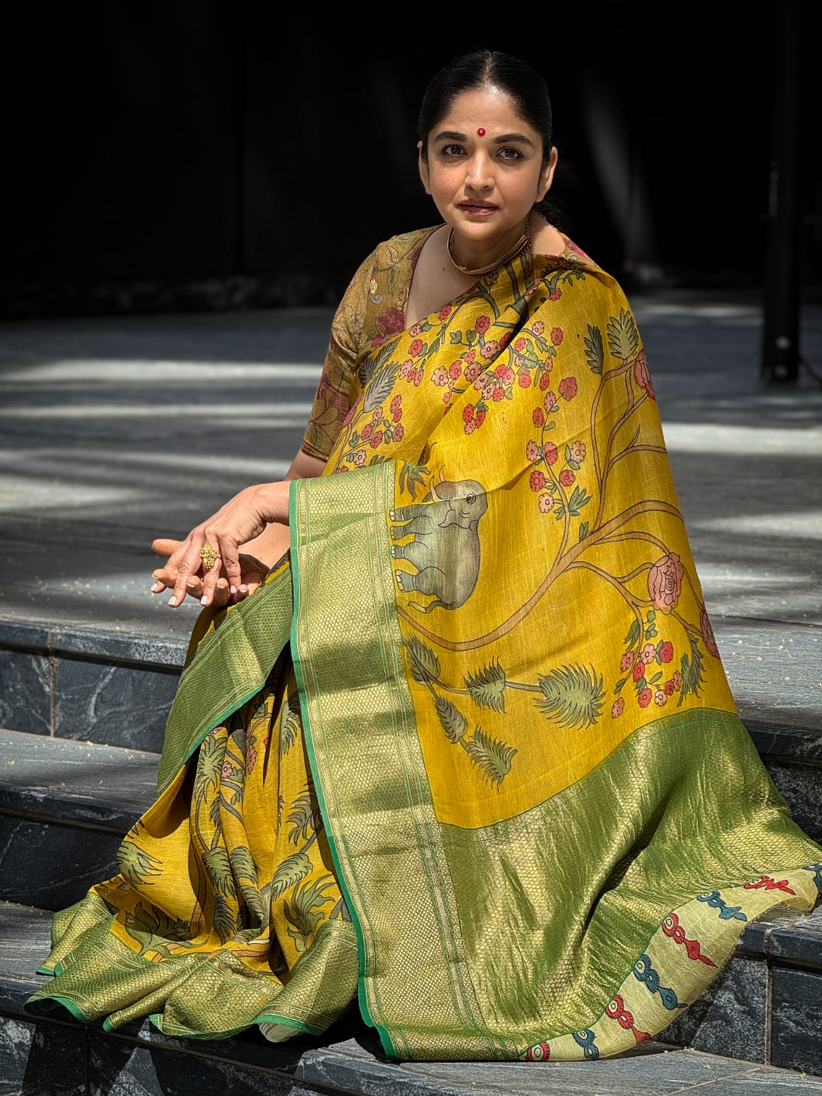 organza-jungle-theme-yellow-green-kalamkari-saree