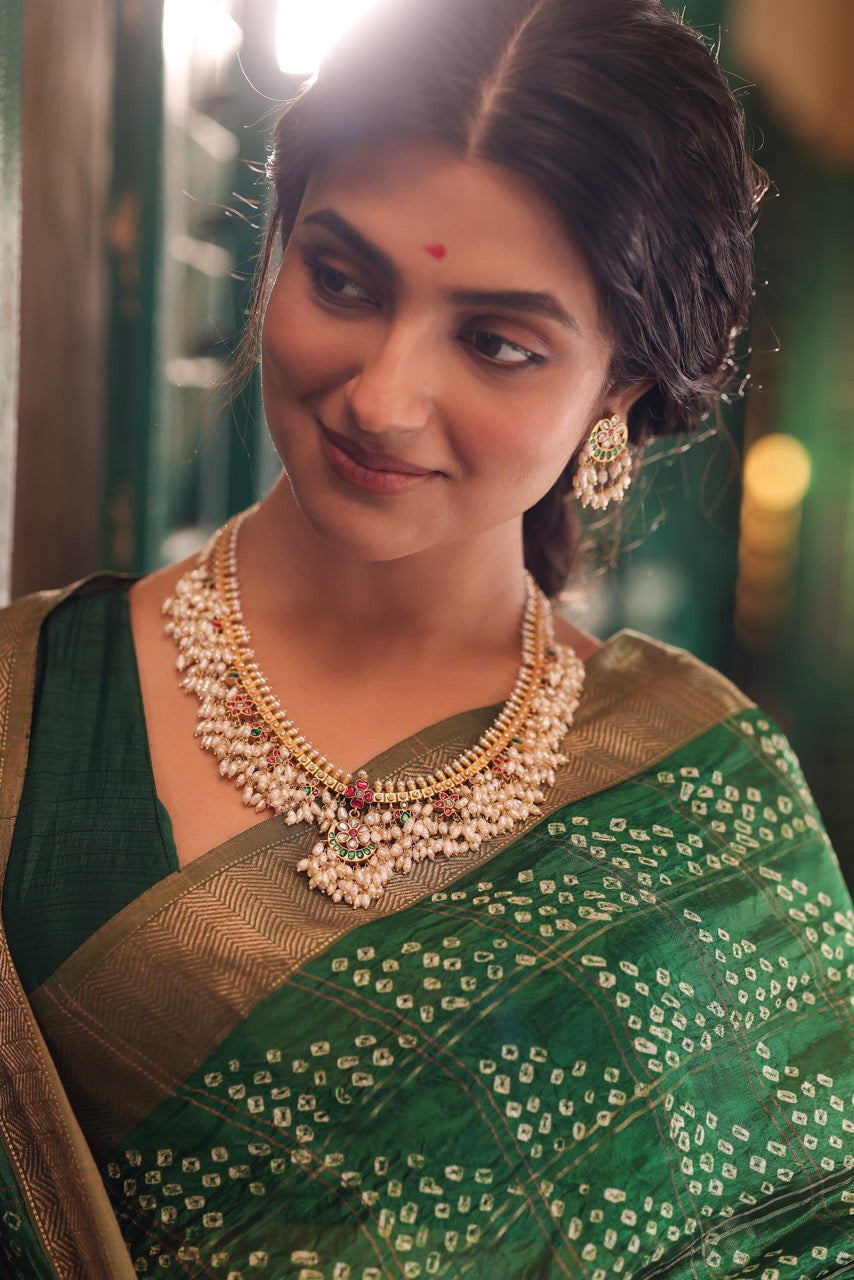 palatial-pearl-guttapusalu-92-5-silver-kundan-necklace-set