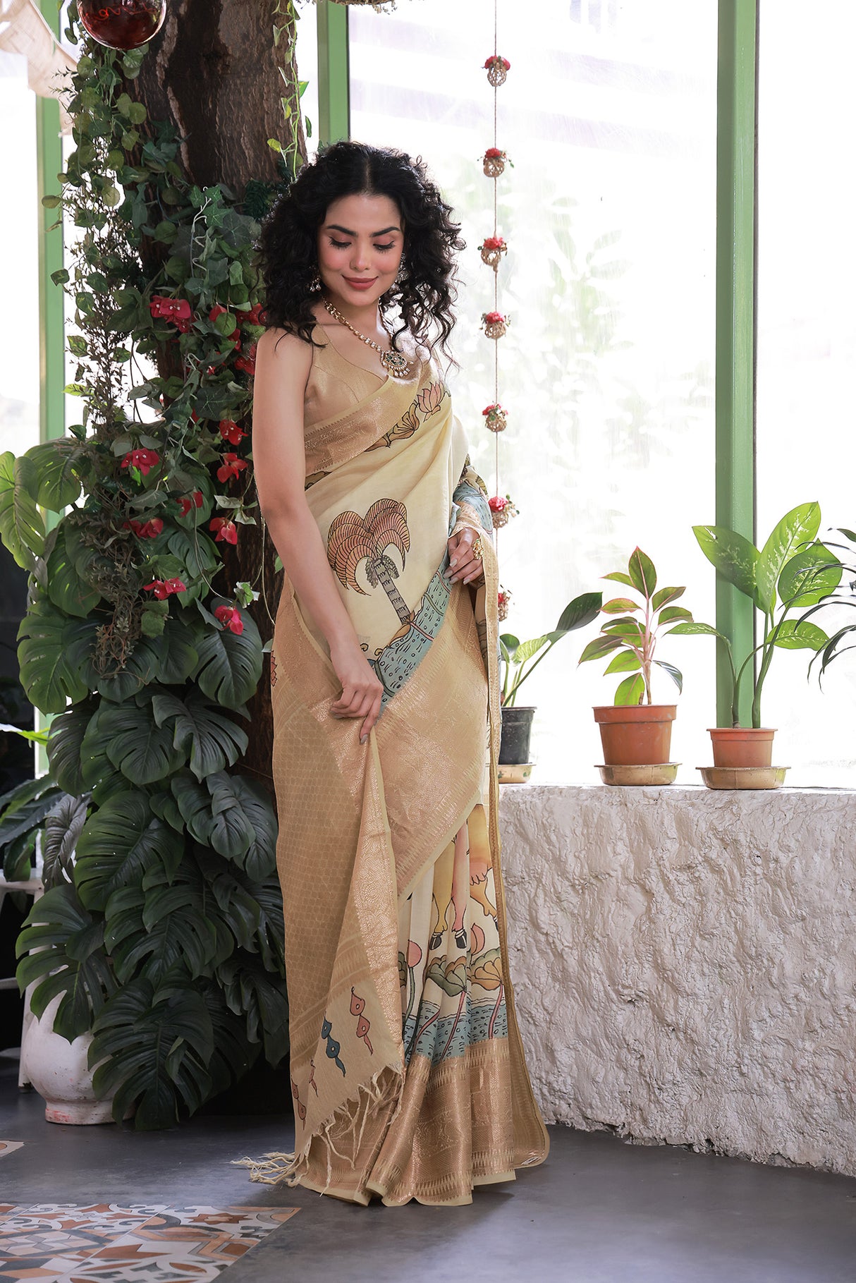 peacock-floral-bangalore-silk-kalamkari-saree-back-drape-view
