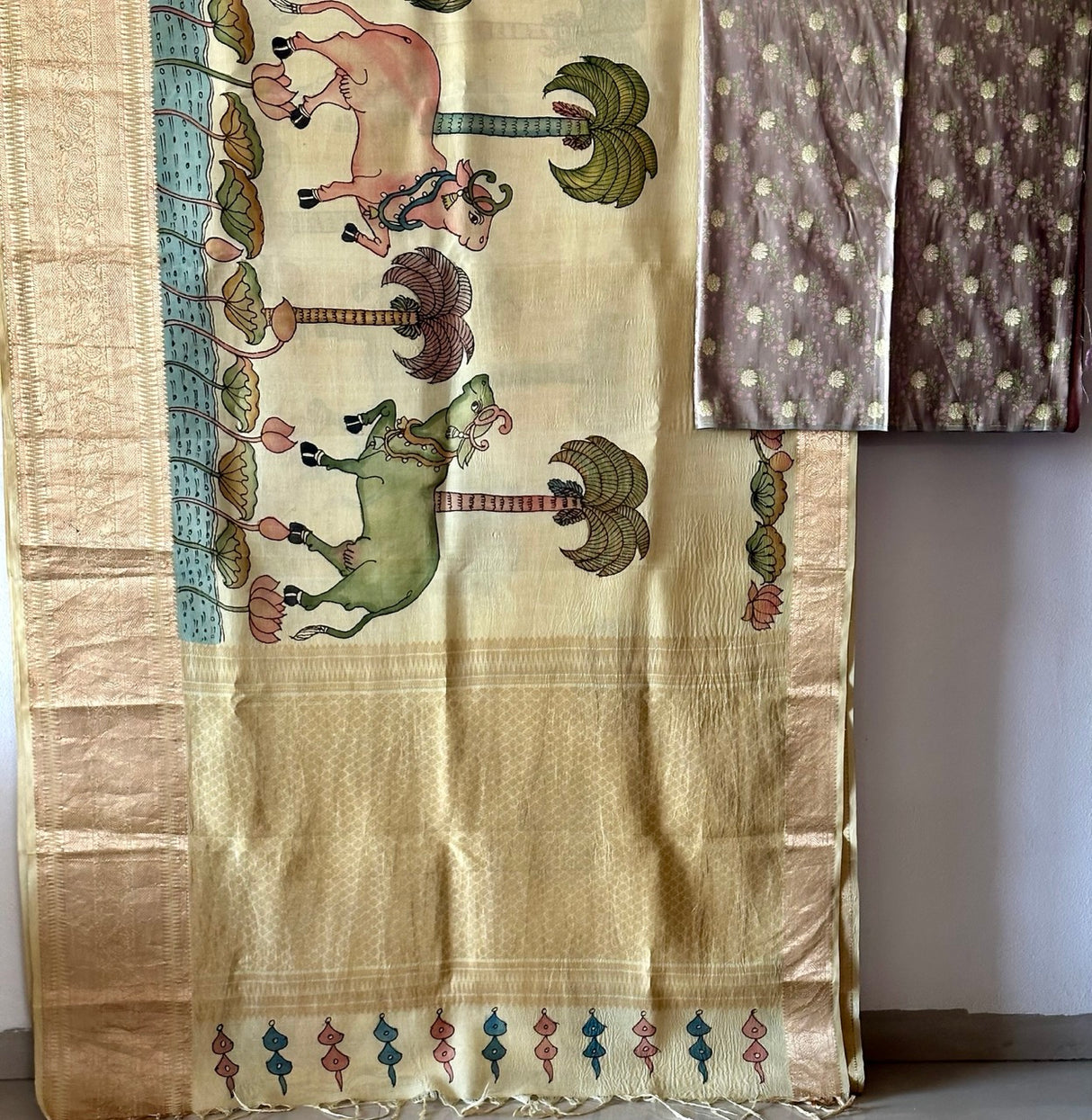peacock-floral-bangalore-silk-kalamkari-saree-border-close-up