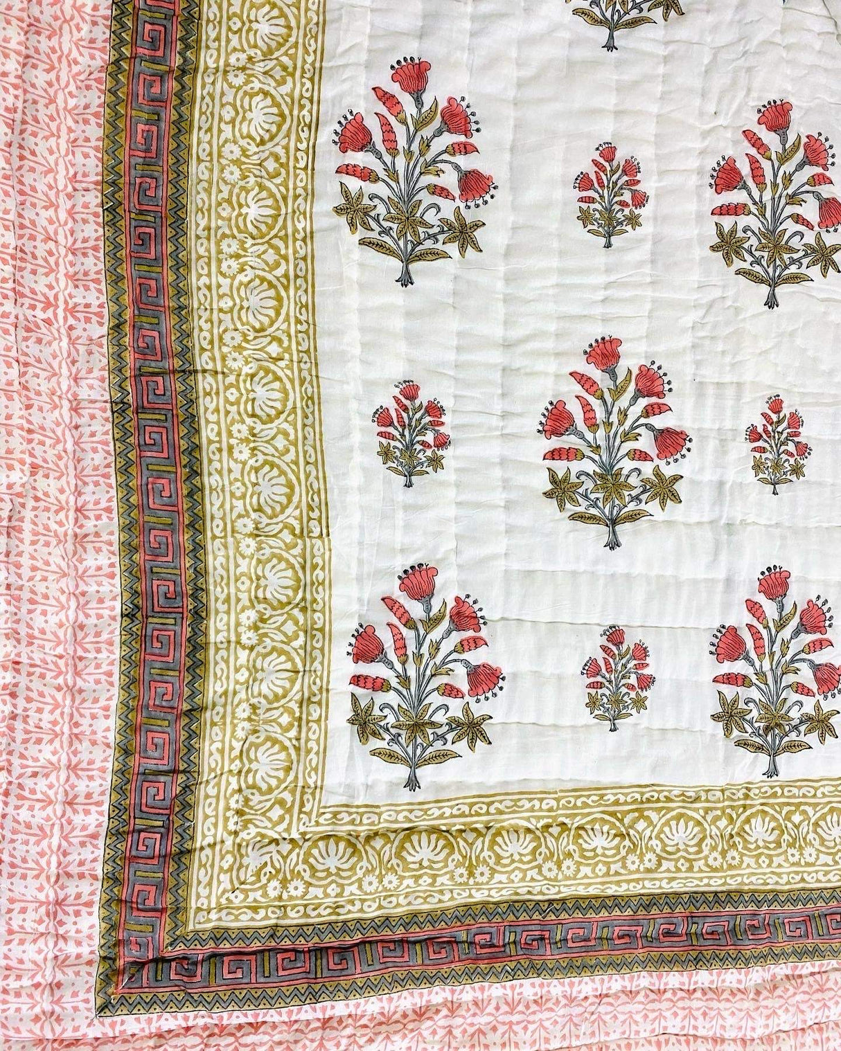 pink-green-single-cotton-quilt-pattern-view