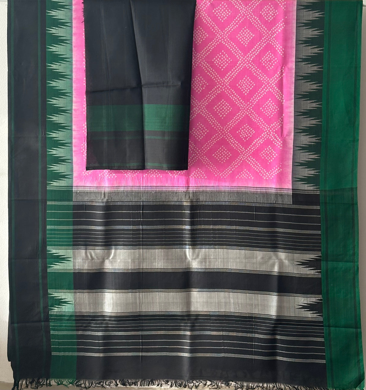 pink-silk-kanjivaram-saree-with-dual-tone-border