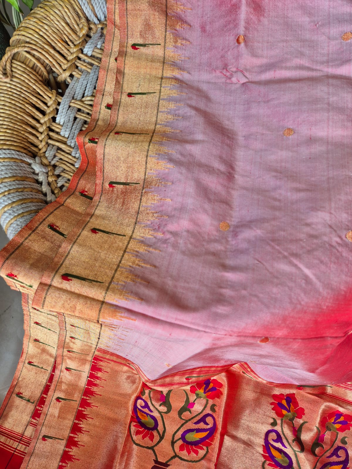 Handloom Pure Silk Pathani Dupatta with Swan Theme In Pink colour